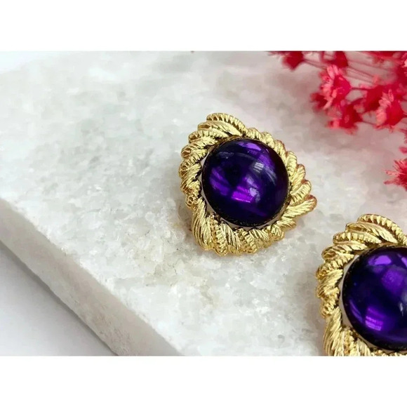 Vintage Gold Toned 80's Triangular Purple Crystal Ball Retro Stud Earrings - Picture 4 of 6